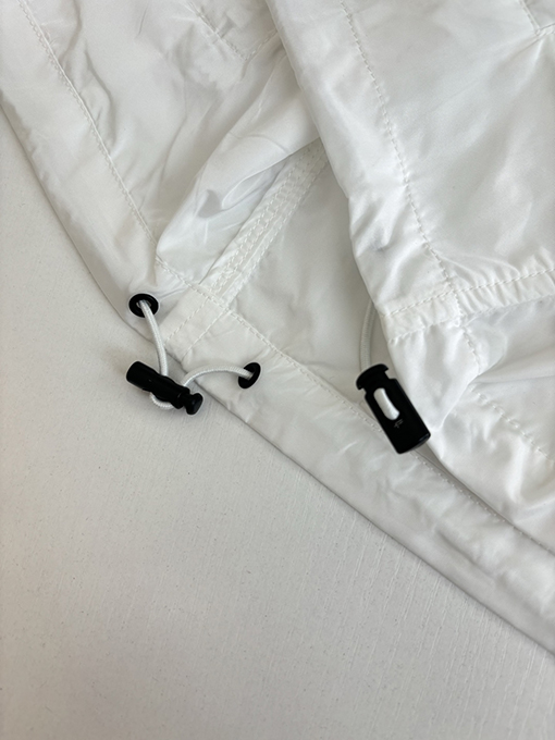 バーバリー チェック柄トリムのナイロンフード付き日焼け防止ジャケット