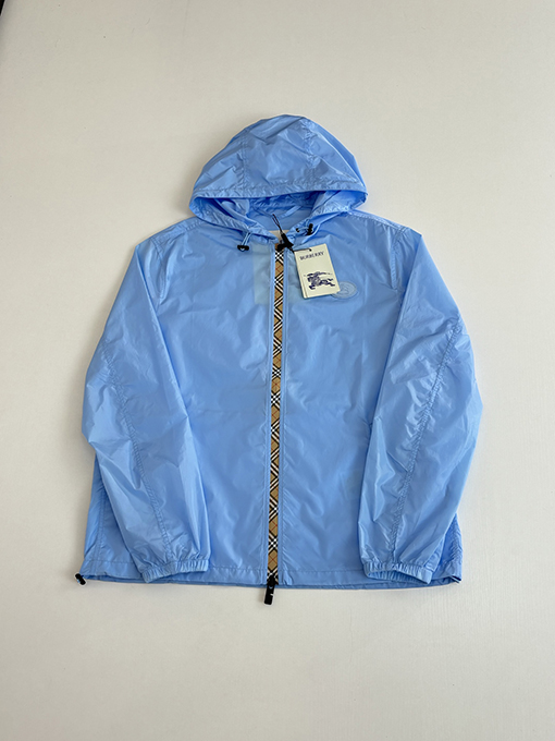 バーバリー チェック柄トリムのナイロンフード付き日焼け防止ジャケット