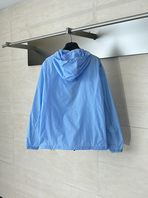 バーバリー チェック柄トリムのナイロンフード付き日焼け防止ジャケット