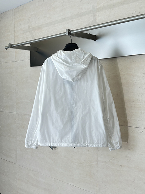 バーバリー チェック柄トリムのナイロンフード付き日焼け防止ジャケット