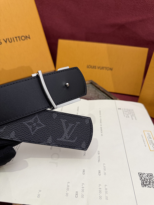 ルイヴィトン Dimension Monogram Midnight クラシックな両面ベルト