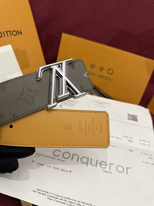 ルイヴィトンコピー Initials Monogram Surplus コーティングキャンバス製の時計ストラップとベルト