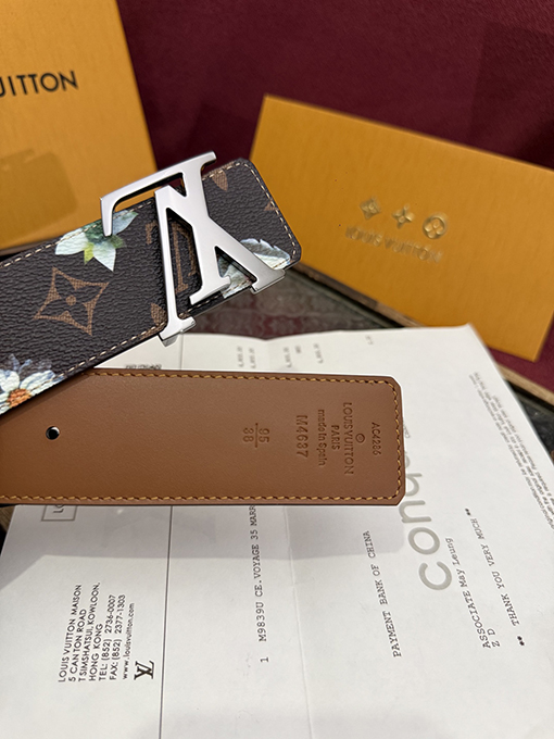 ルイヴィトン Initiales Monogram Flower カラーブロックの花柄プリント両面ベルト