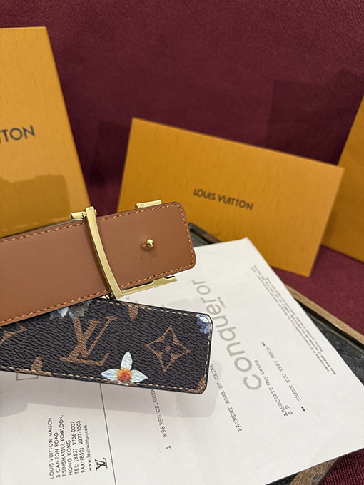 ルイヴィトン Initiales Monogram Flower カラーブロックの花柄プリント両面ベルト