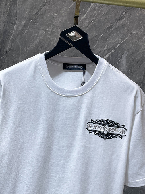 クロムハーツ クラシックなサンスクリット文字の半袖Tシャツ