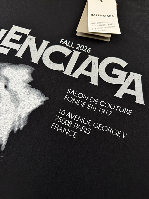 バレンシアガブランドスーパーコピー Balenciaga キャラクターアートプリント半袖Tシャツ