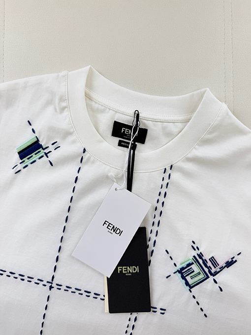 フェンディ カラーブロック刺繍り半袖Tシャツ