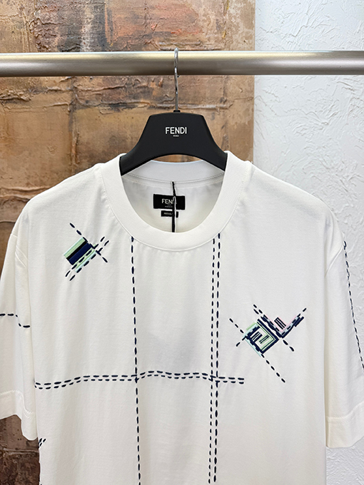 フェンディ カラーブロック刺繍り半袖Tシャツ