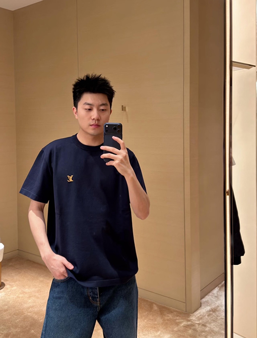 ルイヴィトンコピー LV ロゴりニット半袖Tシャツ