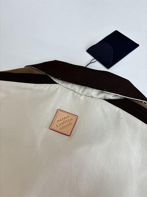 ルイヴィトンブランドスーパーコピー LOUIS VUITTON 新作カラーブロック織りリボンロゴ入り半袖シャツ