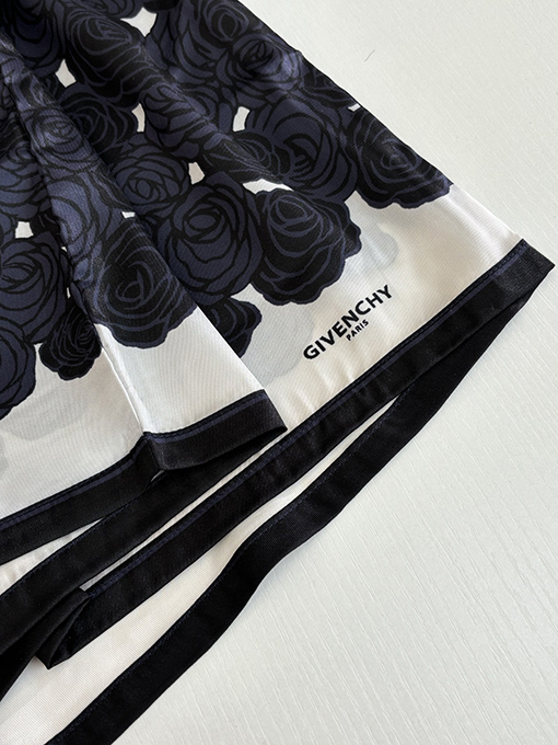 ジバンシイ サマーコレクション ローズプリント カジュアルショーツ