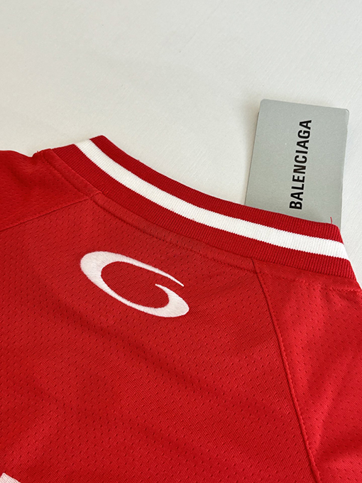 バレンシアガスーパーコピー Balenciaga NBA コラボレーションシリーズ 刺繍入りジャージー半袖Tシャツ