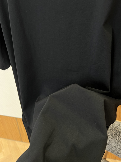 バレンシアガ BALENCIAGA 新モデルゴシックスタイルのゴシック文字プリントダメージの半袖Tシャツ