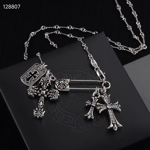 クロムハーツ クラシックなブローチセットネックレス