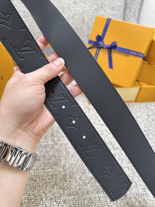 ルイヴィトンスーパーコピー Dimension クラシックな革底ベルト