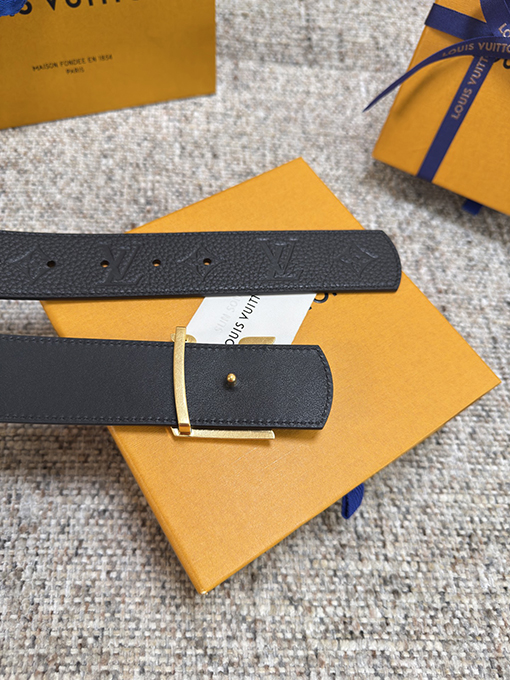 ルイヴィトンスーパーコピー Dimension クラシックな革底ベルト
