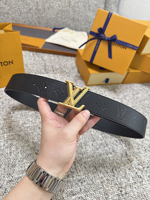 ルイヴィトンスーパーコピー Dimension クラシックな革底ベルト