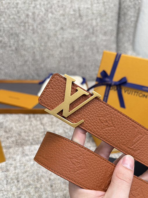 ルイヴィトンコピー クラシックなライチ柄の押しベルト