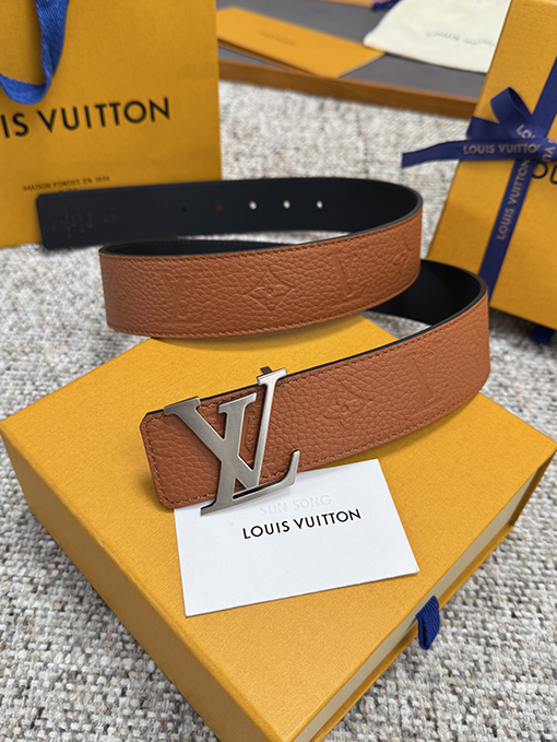 ルイヴィトンコピー クラシックなライチ柄の押しベルト