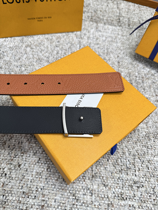 ルイヴィトンコピー クラシックなライチ柄の押しベルト