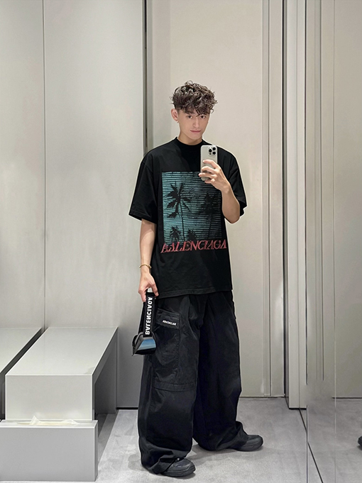 バレンシアガスーパーコピー Balenciaga グラデーションプリント半袖Tシャツ