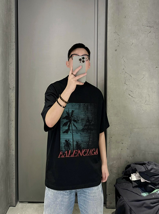 バレンシアガスーパーコピー Balenciaga グラデーションプリント半袖Tシャツ