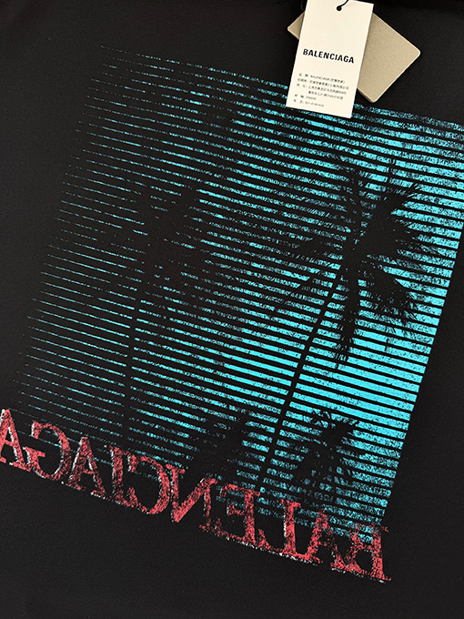 バレンシアガスーパーコピー Balenciaga グラデーションプリント半袖Tシャツ