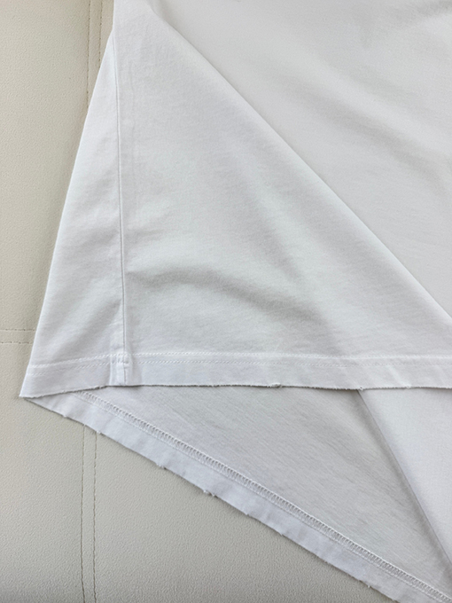 バレンシアガブランドコピー BALENCIAGA ゴシック文字プリントの半袖Tシャツ