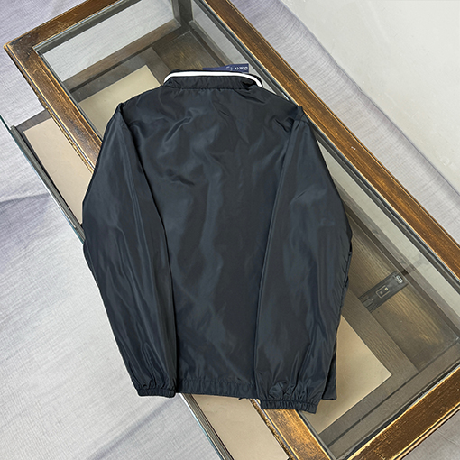 プラダスーパーコピー 新作カラーブロックデザインのフード付きトレンチコートジャケット