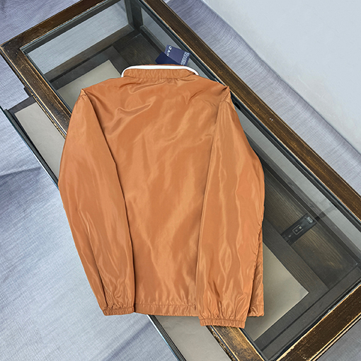 プラダスーパーコピー 新作カラーブロックデザインのフード付きトレンチコートジャケット