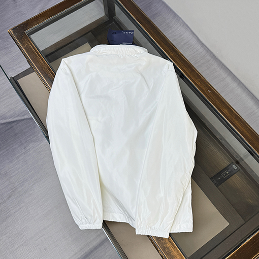 プラダスーパーコピー 新作カラーブロックデザインのフード付きトレンチコートジャケット