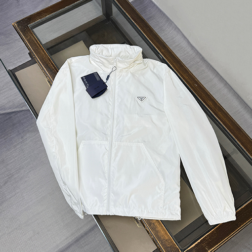プラダスーパーコピー 新作カラーブロックデザインのフード付きトレンチコートジャケット