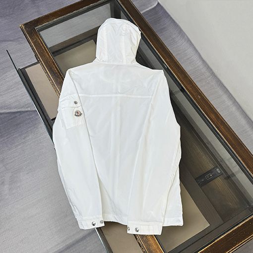 モンクレール Etiache フード付きジャケット トレンチコート