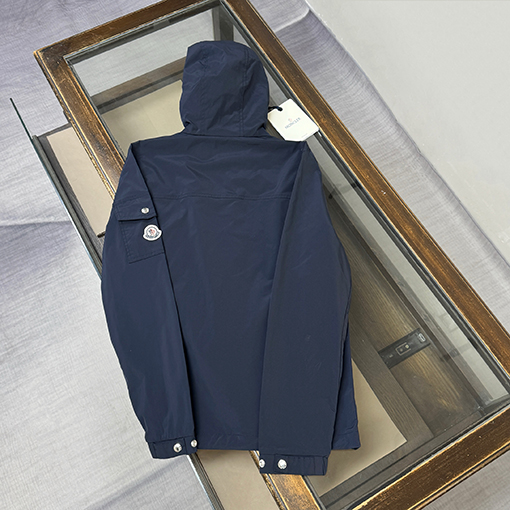 モンクレール Etiache フード付きジャケット トレンチコート