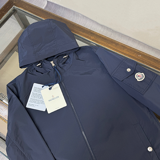 モンクレール Etiache フード付きジャケット トレンチコート