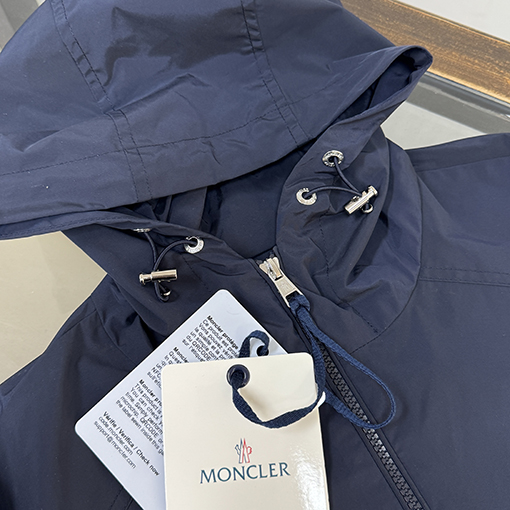 モンクレール Etiache フード付きジャケット トレンチコート