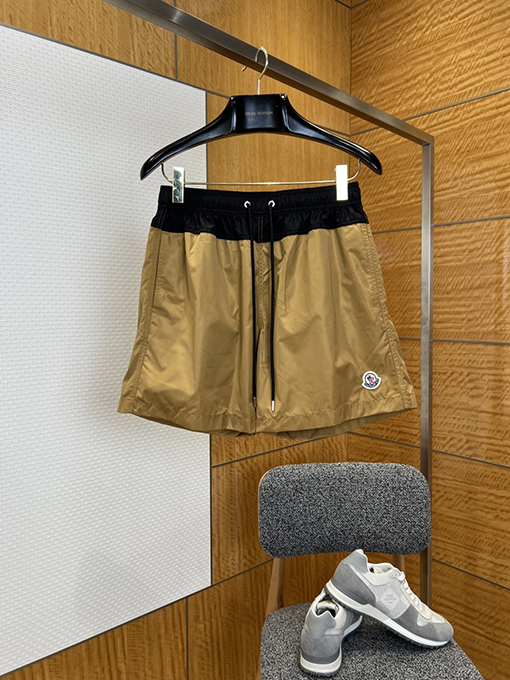 モンクレール カラーブロックのドローストリングショーツ