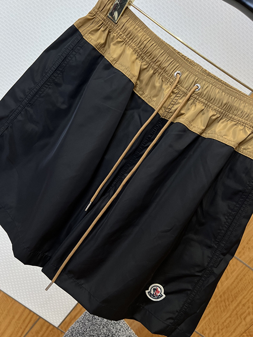 モンクレール カラーブロックのドローストリングショーツ