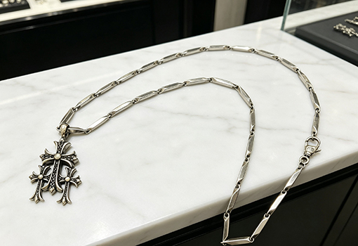 クロムハーツ ブラックダイヤモンド トリプルクロス バンブーチェーン