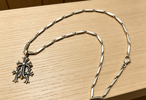 クロムハーツ ブラックダイヤモンド トリプルクロス バンブーチェーン