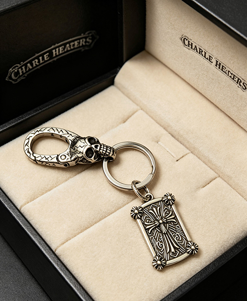 クロムハーツスーパーコピー クラシックなクロス柄のキーホルダー
