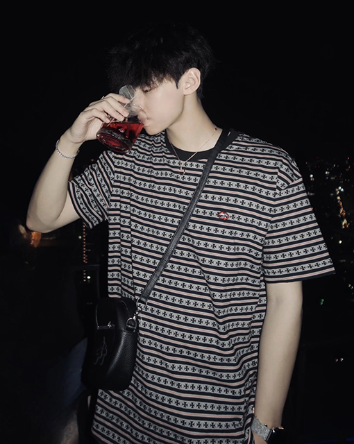 クロムハーツ ストライプロゴプリントクルーネック半袖Tシャツ