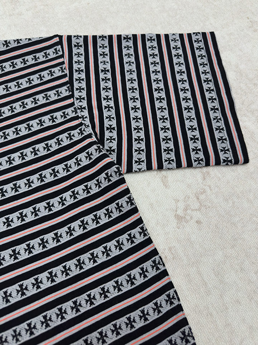 クロムハーツ ストライプロゴプリントクルーネック半袖Tシャツ