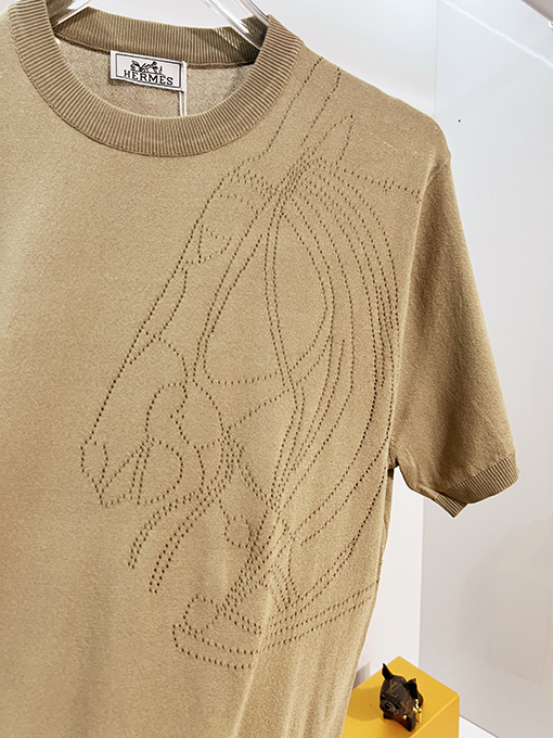 エルメスブランドスーパーコピー カラーブロックカラーの半袖ニットセーター