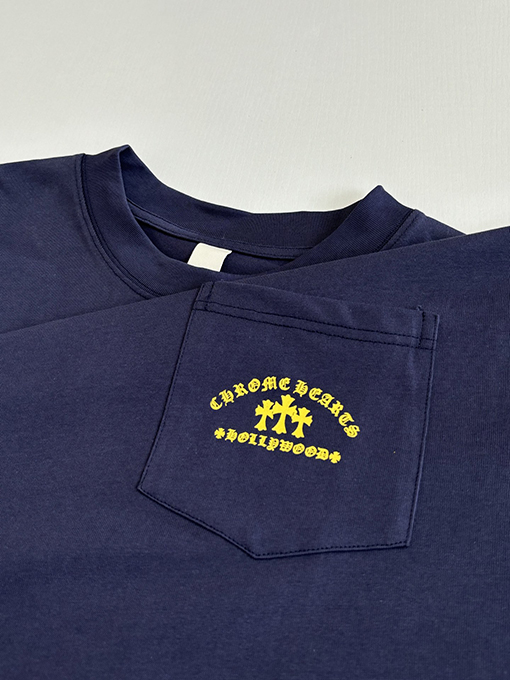 クロムハーツ サンスクリット文字のロゴ入りクロスプリント長袖シャツ