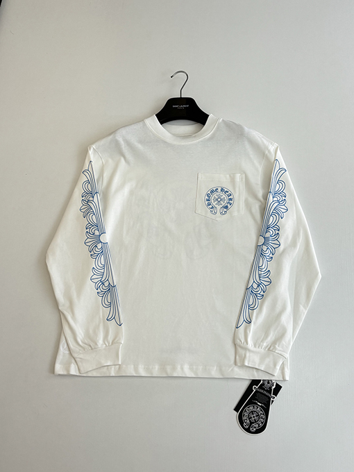 クロムハーツブランドコピー 新モデルサンスクリット文字のロゴ入りクロスプリント長袖シャツ