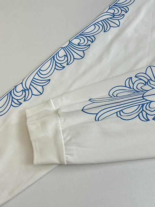 クロムハーツブランドコピー 新モデルサンスクリット文字のロゴ入りクロスプリント長袖シャツ