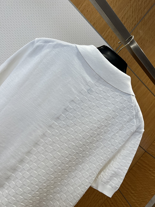 ルイヴィトンコピー チェック柄ジャカードニットの半袖ポロシャツ