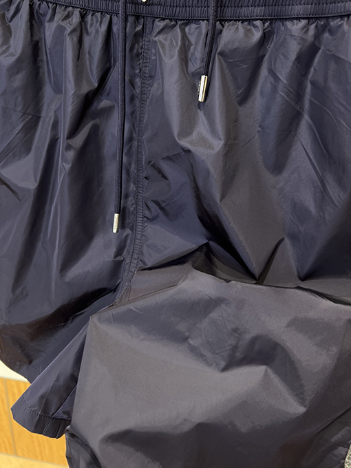 プラダスーパーコピー 三角形のラベルが付いたドローストリング付きカジュアルショーツ