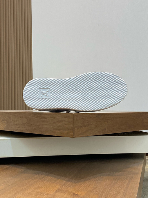 ルイヴィトンブランドコピー フライニットスニーカー